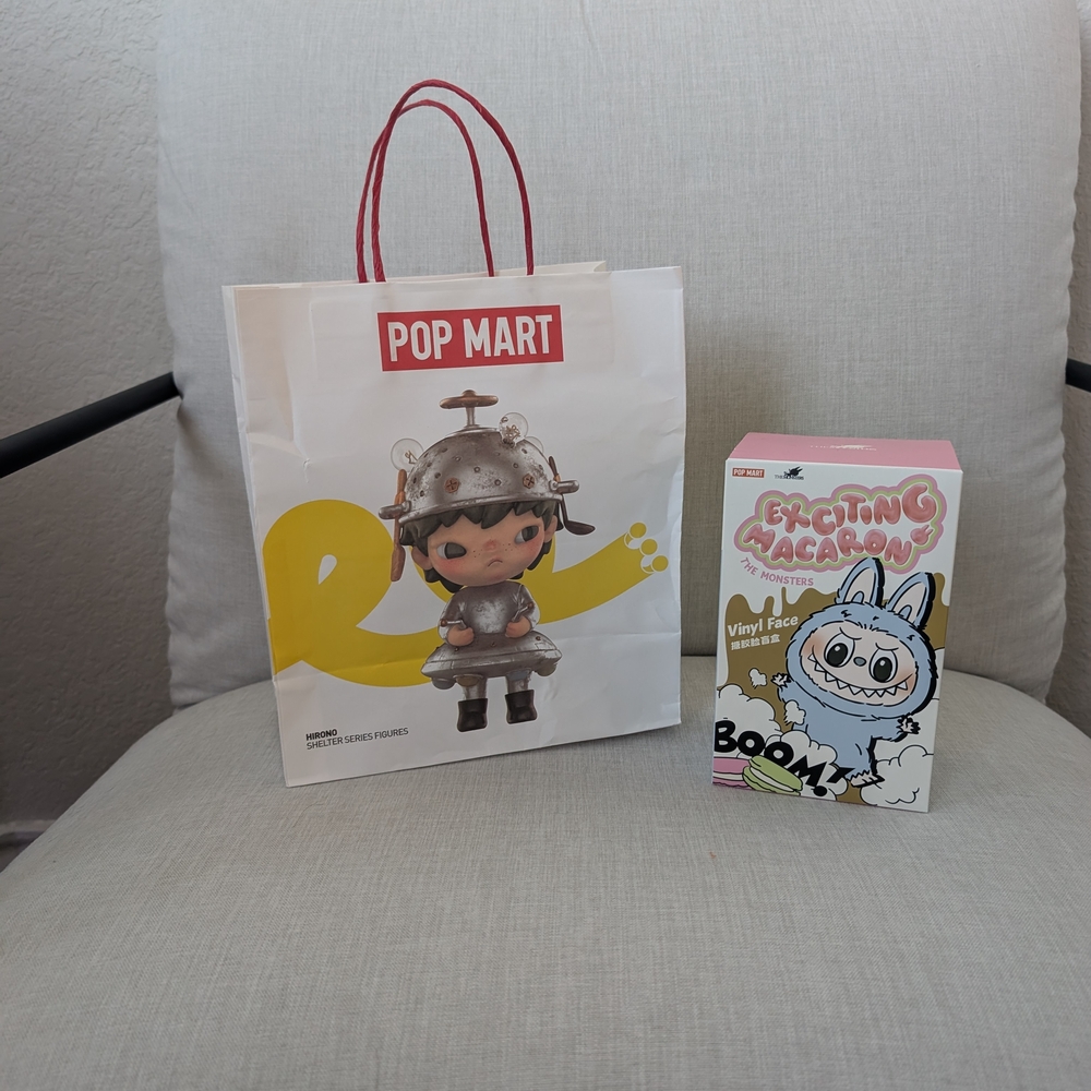 Exciting Macaron Vinyl Figure - Gray